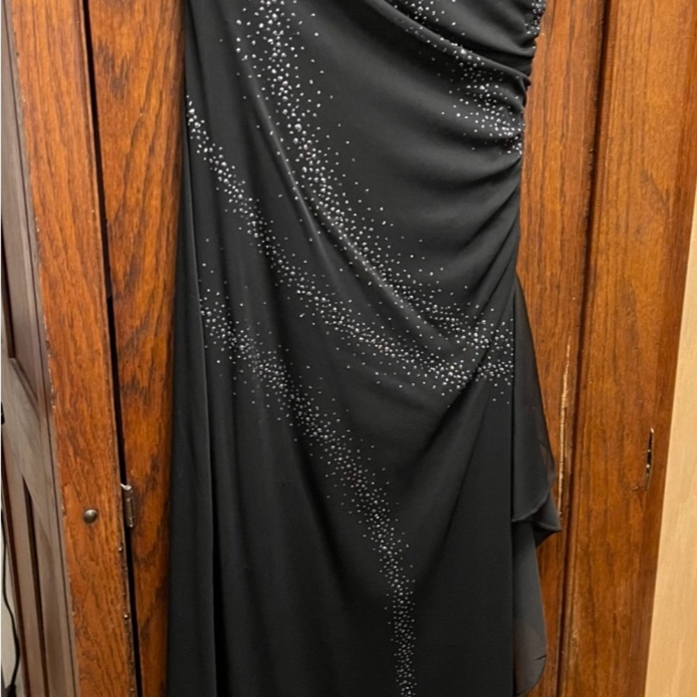 I.N. San Francisco Black One Shoulder Dress